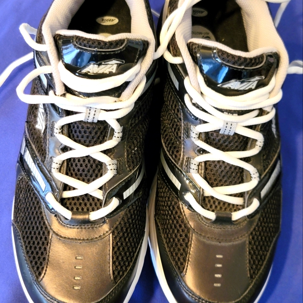 AVIA  LOW TOP WOMEN SNEAKERS